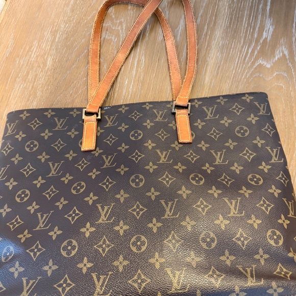 Louis Vuitton Monogram Tote - Picture 2 of 7